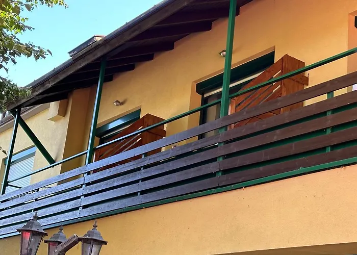 Brauner Baer Mit Donaublick Altenberg (Lower Austria)