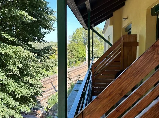 Brauner Baer Mit Donaublick Homestay